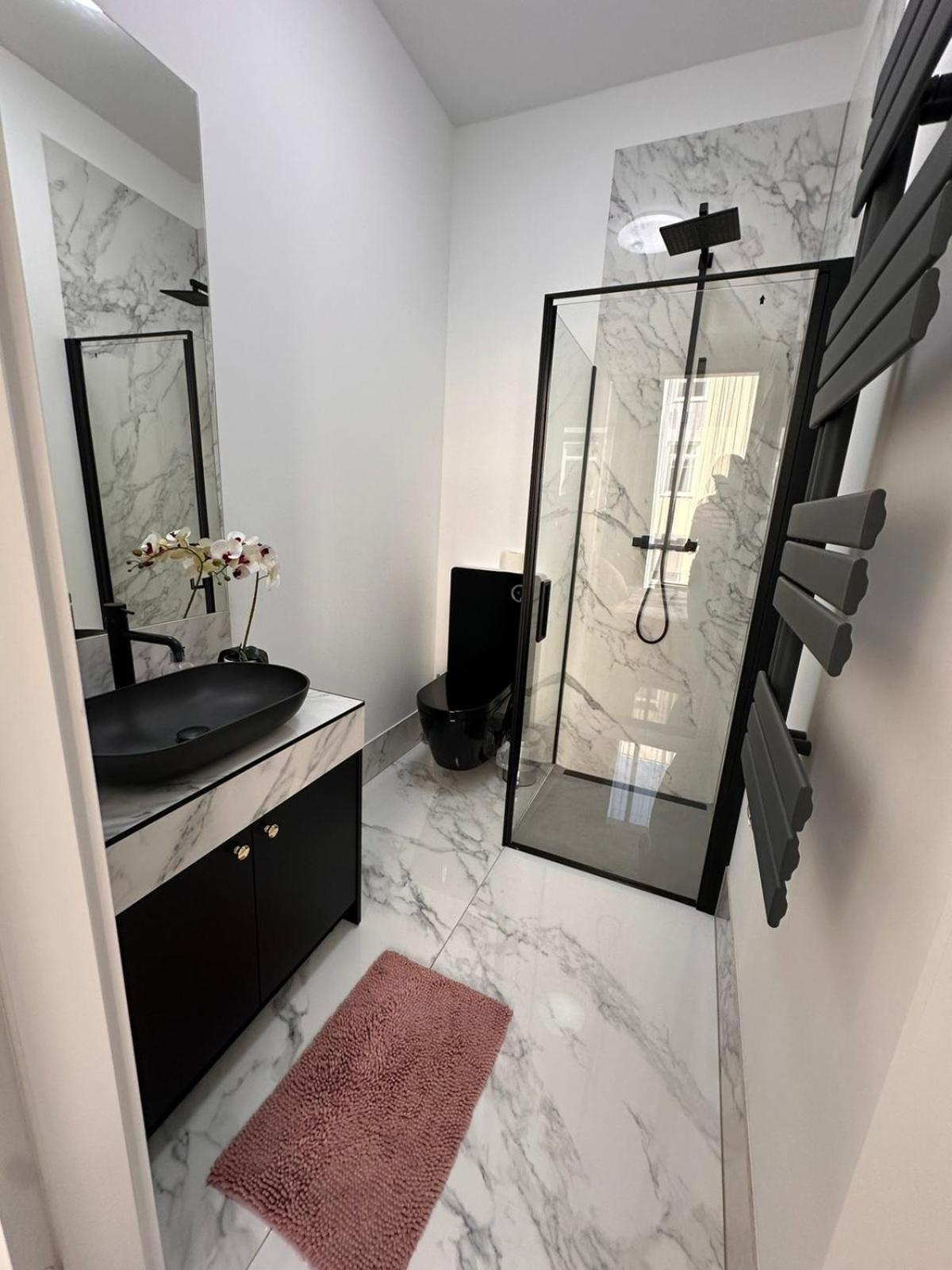 Hotel Apart Варшава Экстерьер фото