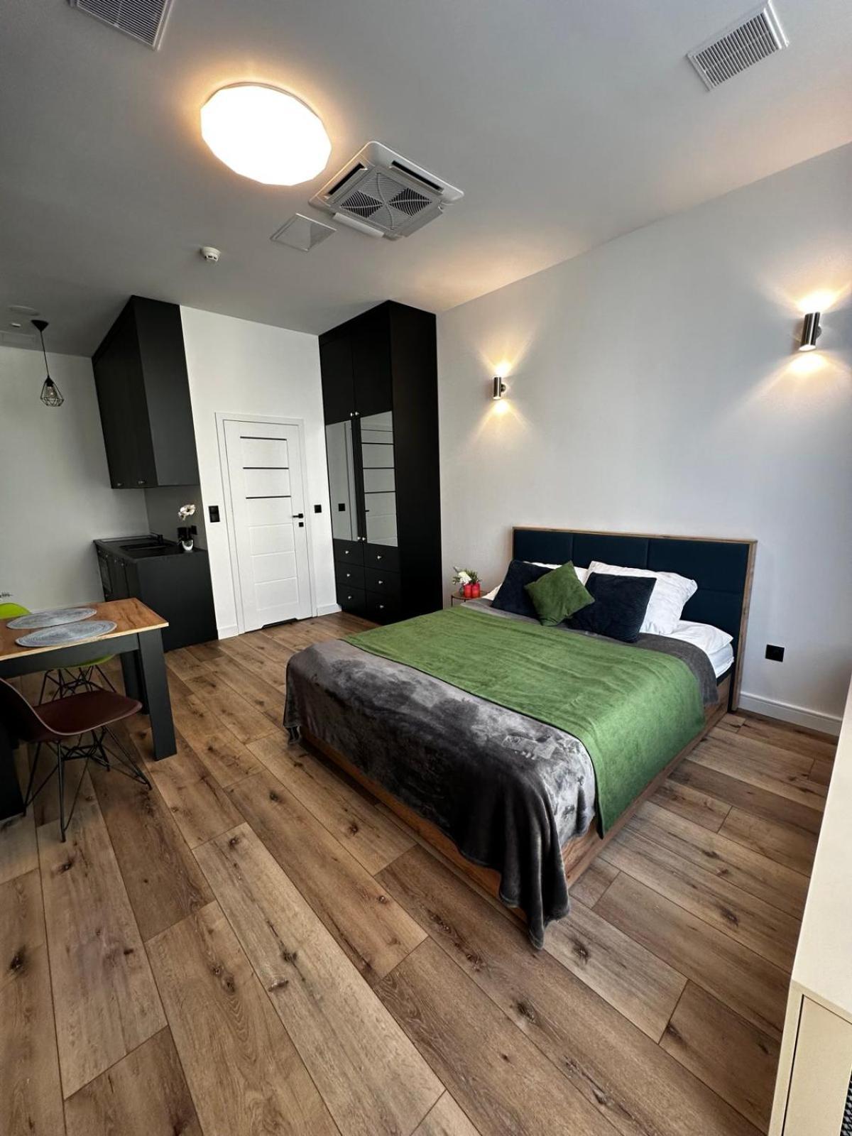 Hotel Apart Варшава Экстерьер фото
